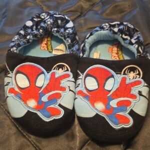 Spiderman Kids Slippers - Black and Blue